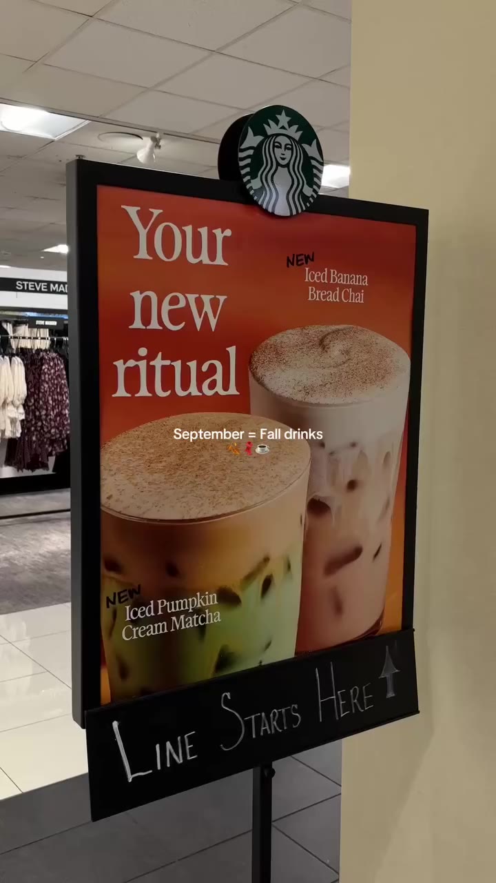 PSA: pumpkin spice season is here 🤎 @starbucks