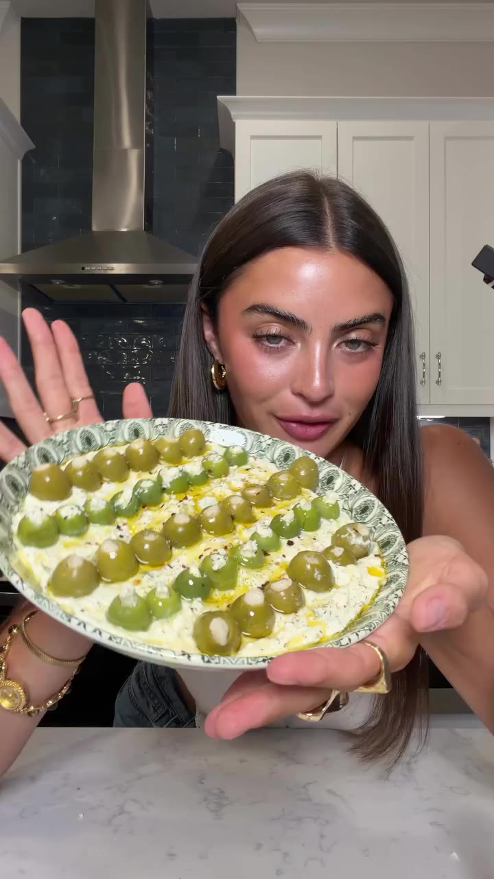 dirty martini dip!!! 🫒🤍🍸 and other fun goodies ☻☻ @wholefoods…