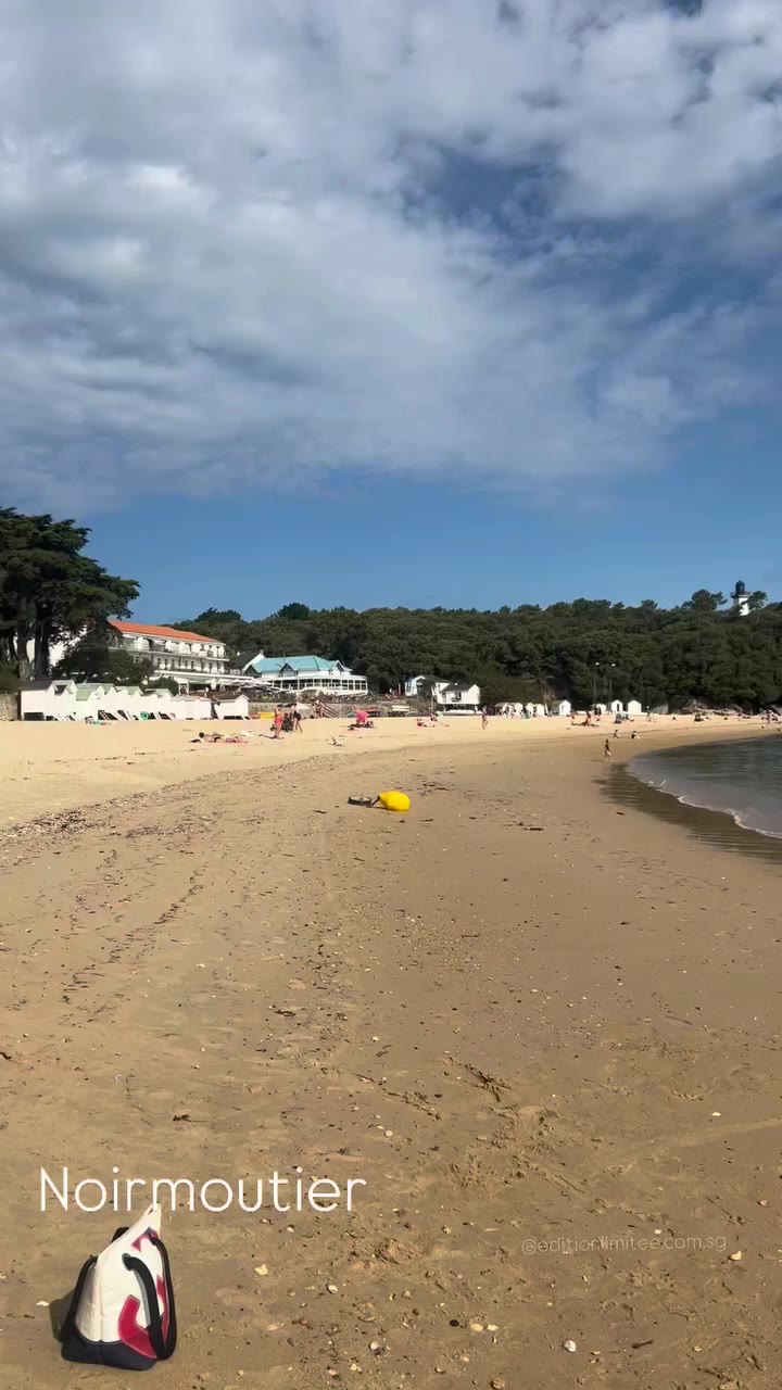 Noirmoutier! One of the places in France that inspired my latest backdrop. 😉…
