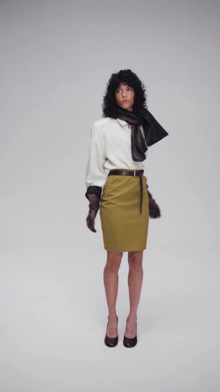 FALL ’26 ”The Wardrobe” marks a return to the city, to routine, and to a new…