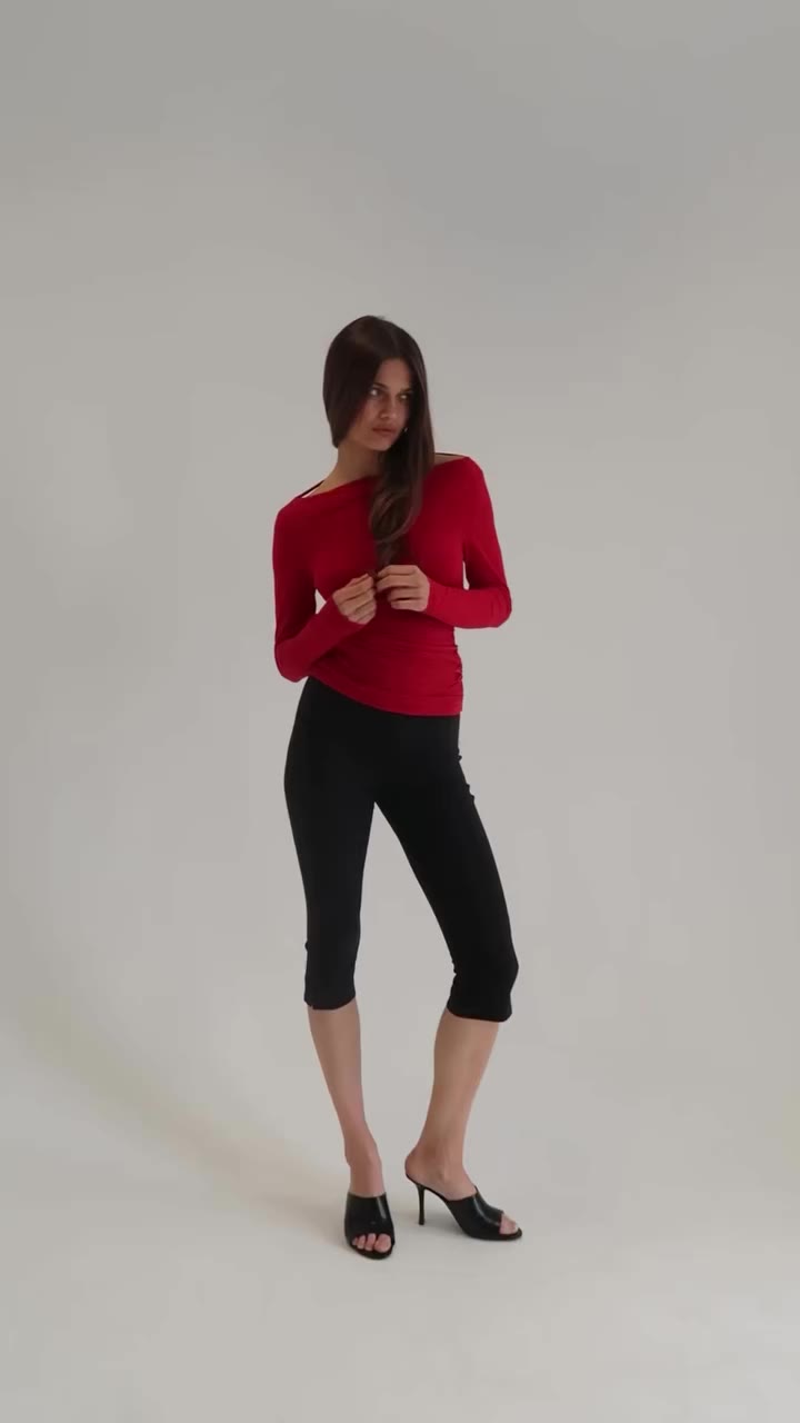 Nuovo Cowl Back Top is our weekend essential. Available now online and in store.