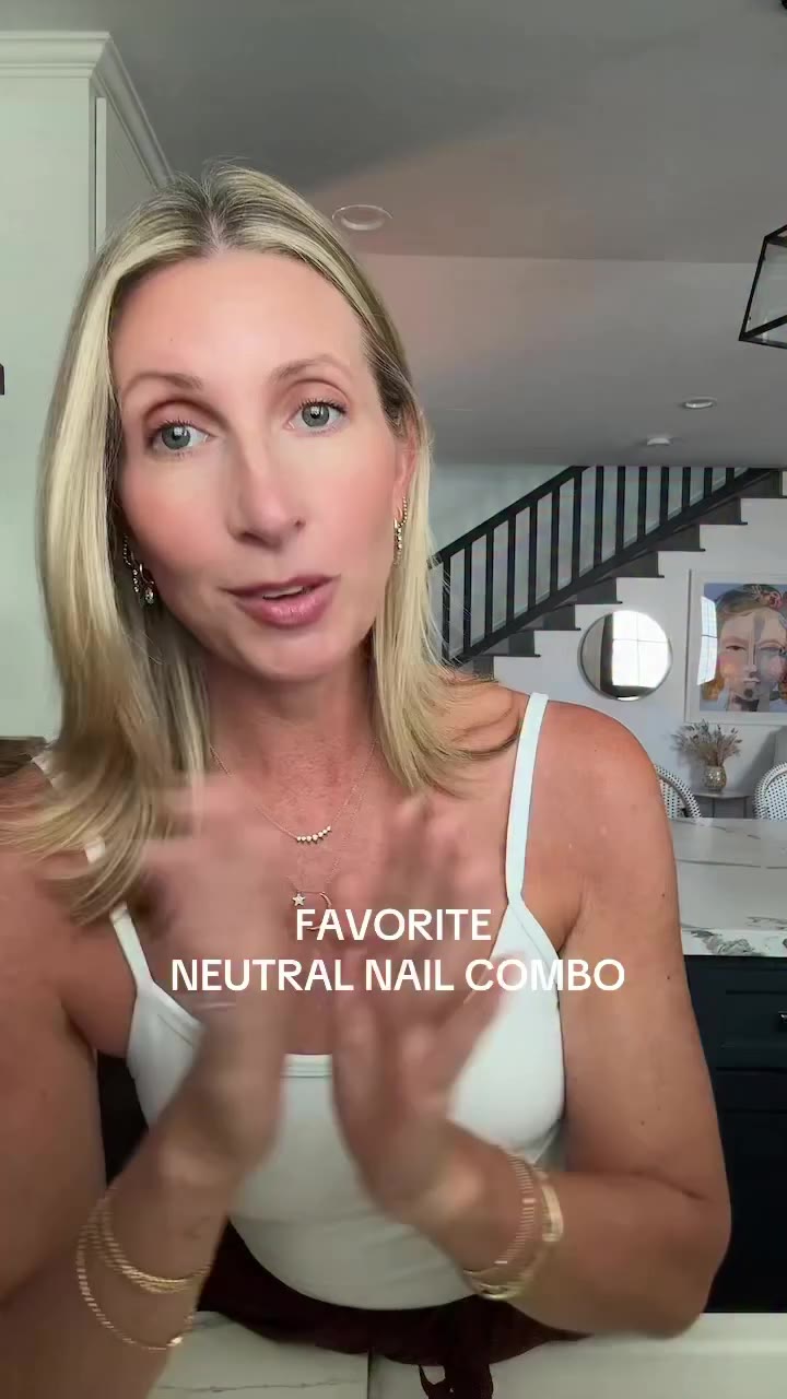 My go-to nude nail combo 💅 that’s not bubble bath, or funny bunny 😉…