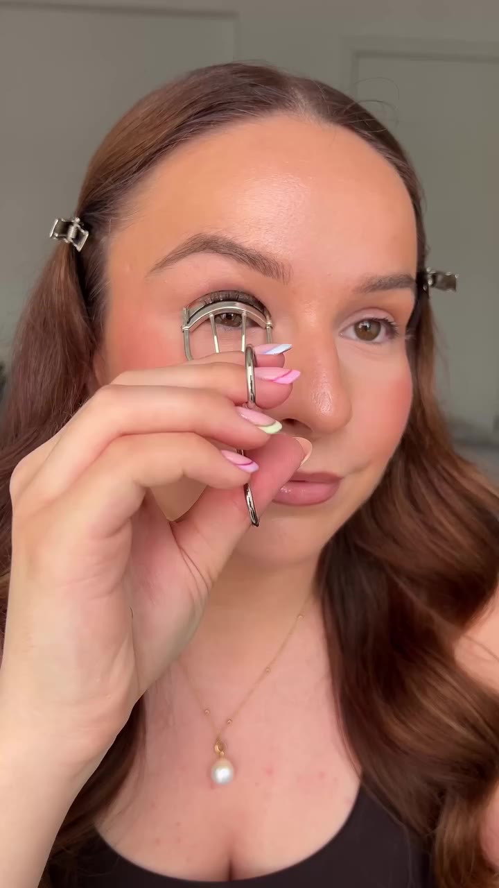 The 10-second upgrade your lashes are screaming for 👏 ⁠