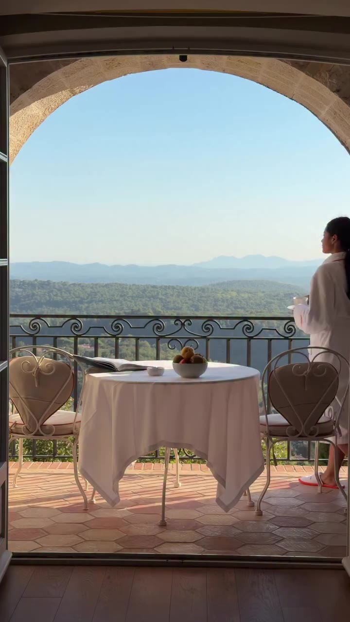 Master the art of slow living 🤍 @chateaudesaintmartin