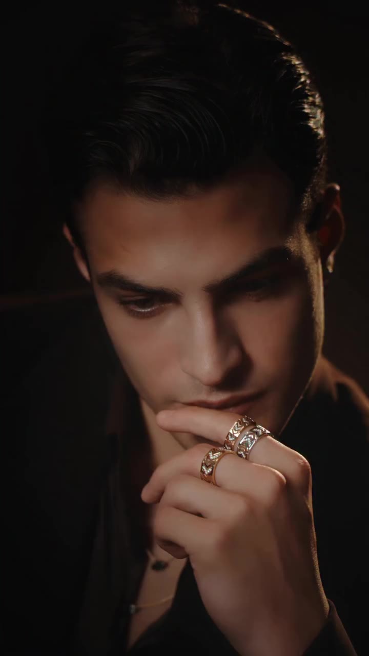 For Manish Malhotra Fine Jewellery, every finishing detail is brought to life…