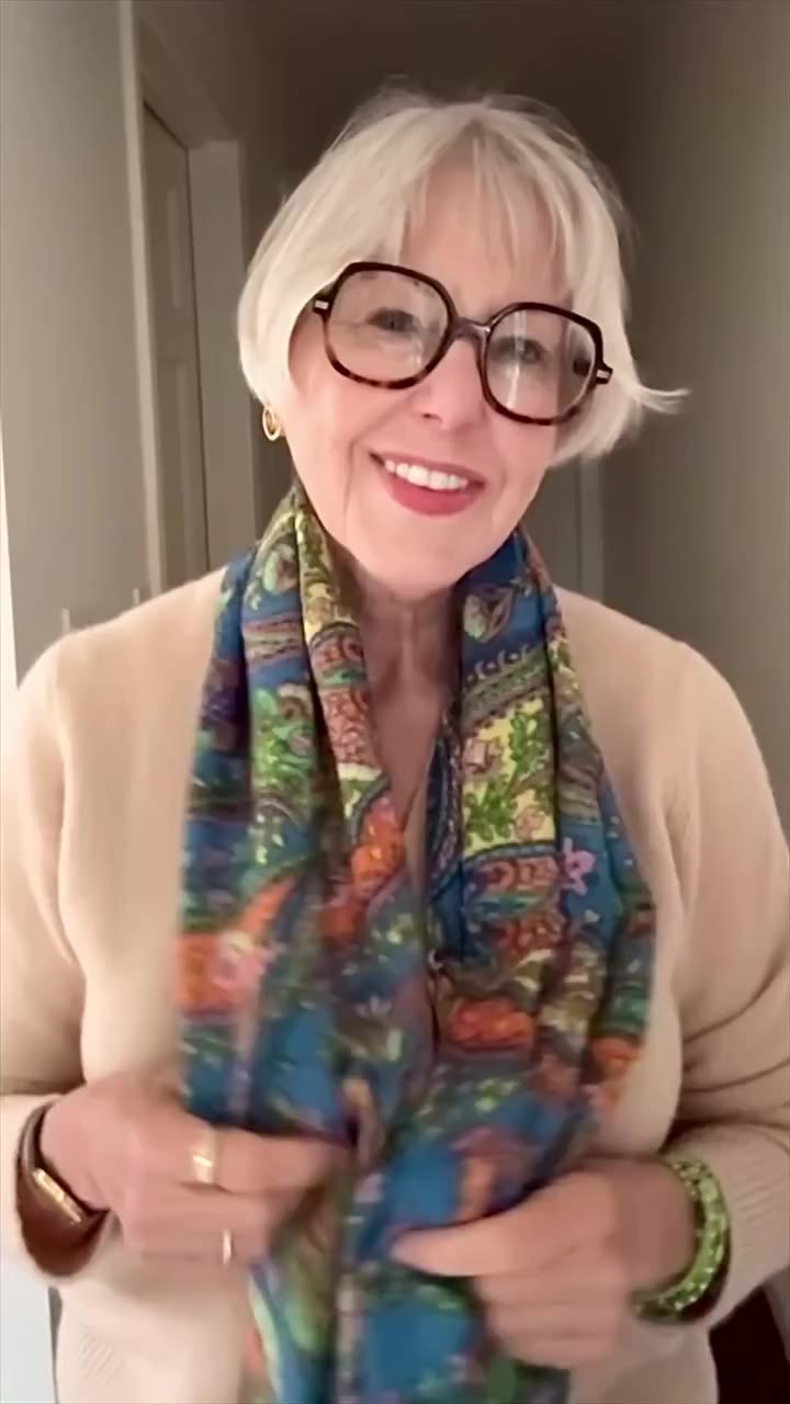 One Simple Way to Style a Scarf with Susan Blakey - Sometimes the simplest…