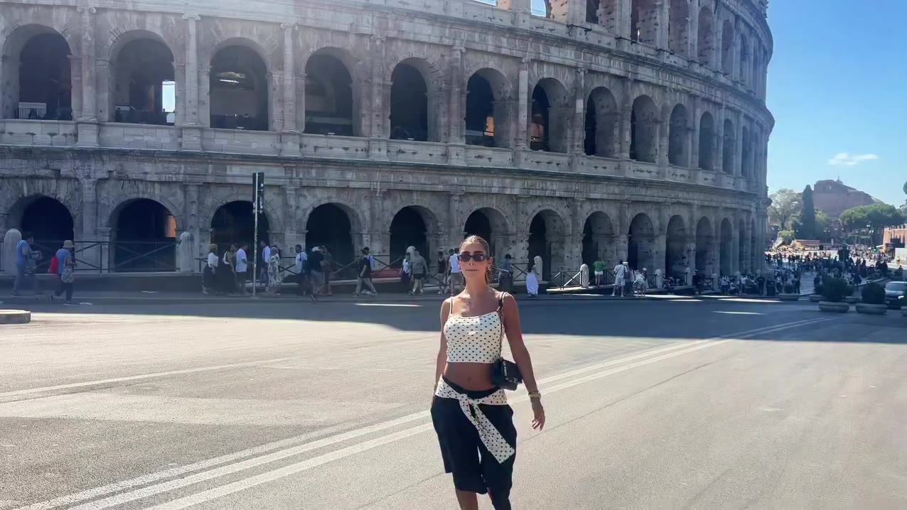 italy, but make it an outfit diary 🇮🇹🍋🍝🛵 what i wore around italy 🐟🍒🍸…