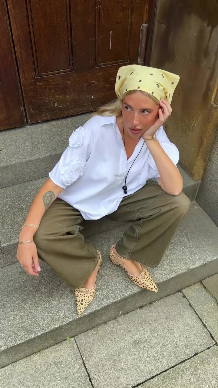 LFW is upon us and these @baredfootwear shoes are made for show hopping…