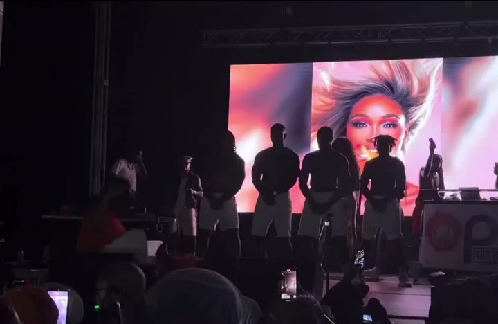 TECHNO & BLACK WOMEN > Here is just a little clip from the…
