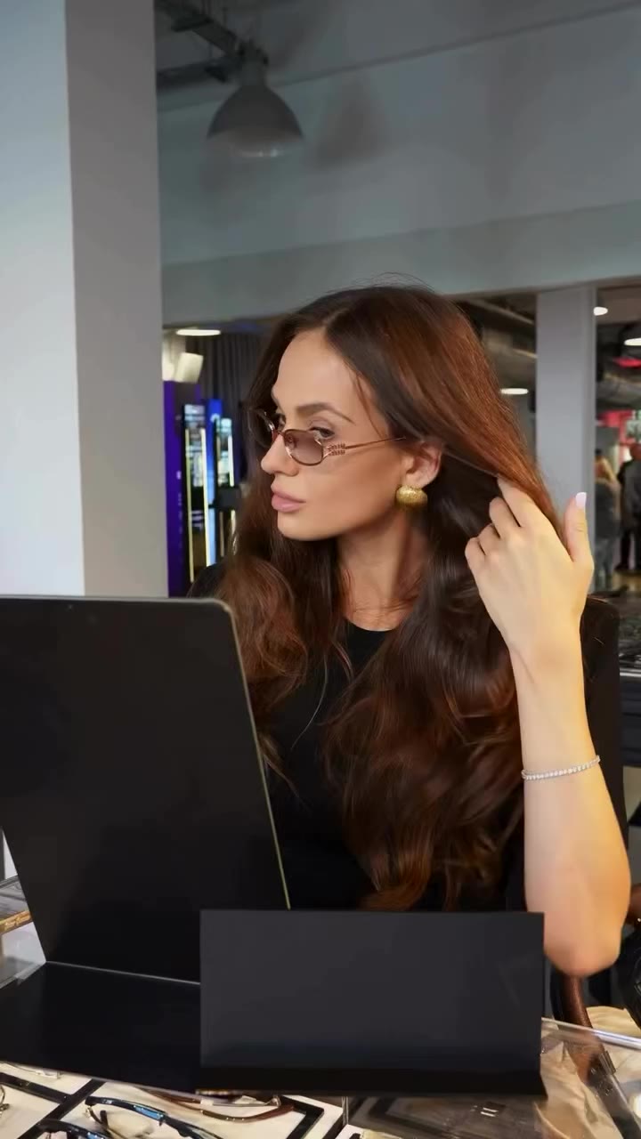 Nadeszła pora na nowości od Miu Miu! ✨ Najnowsza kolekcja na sezon Jesień/Zima…