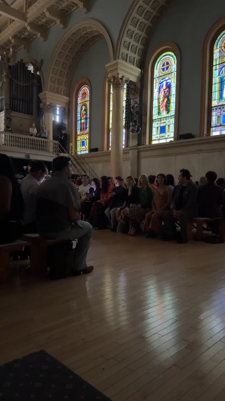 RACHEL COMEY SPRING27 RUNWAY LIVESTREAM