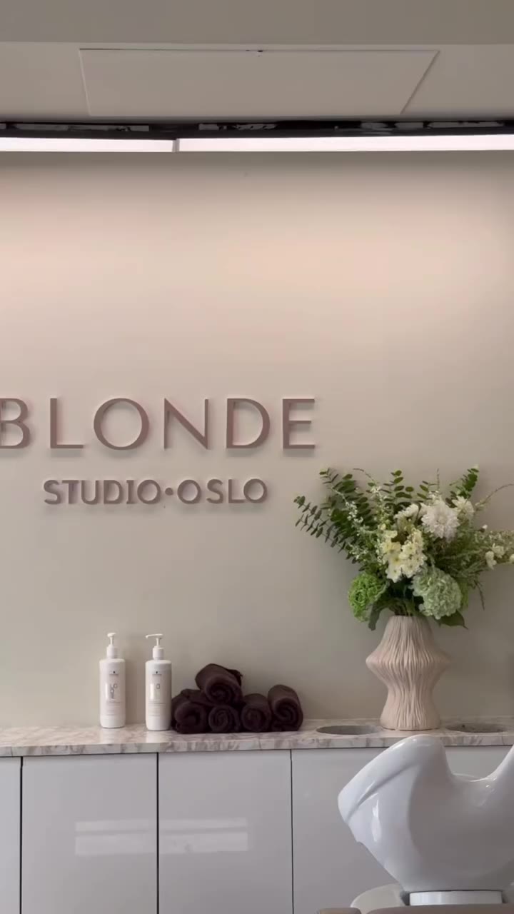To blonde spesialister med samme lidenskap for faget, men ulike måter å…