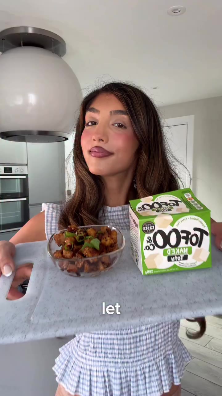 Tofoo Co. has landed on Social Tip! 👀 Here’s the deal: 📱 Download Social Tip…