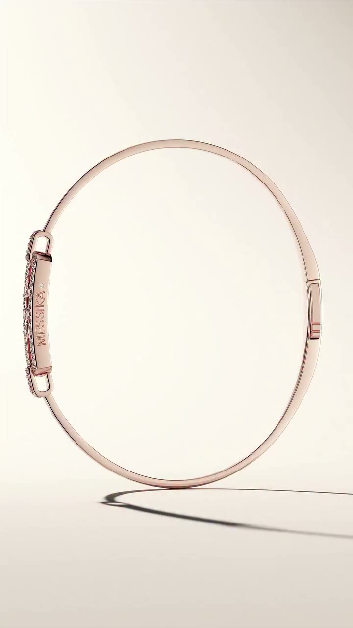 The new Move Classique bangle, revealed. A bolder motif, a finer band of gold…