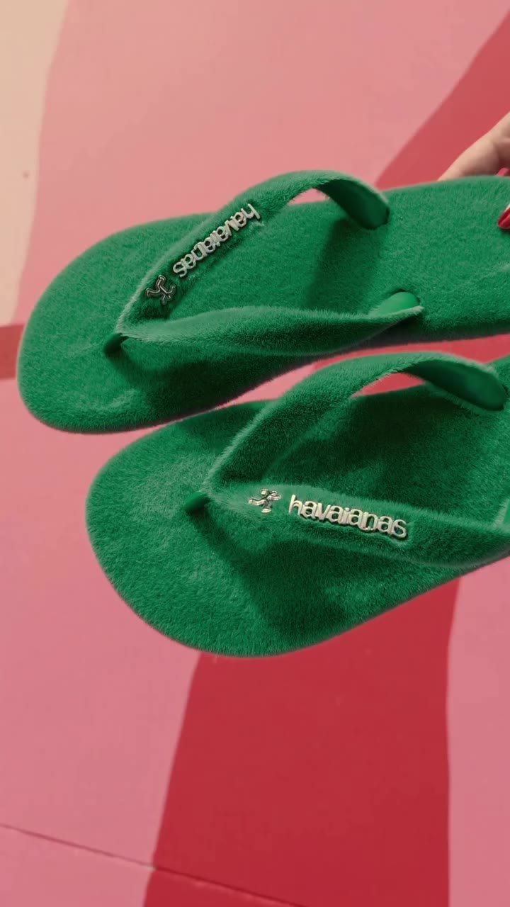 who knew flip-flops could be this satisfying 🥹 we’re still not over the new…