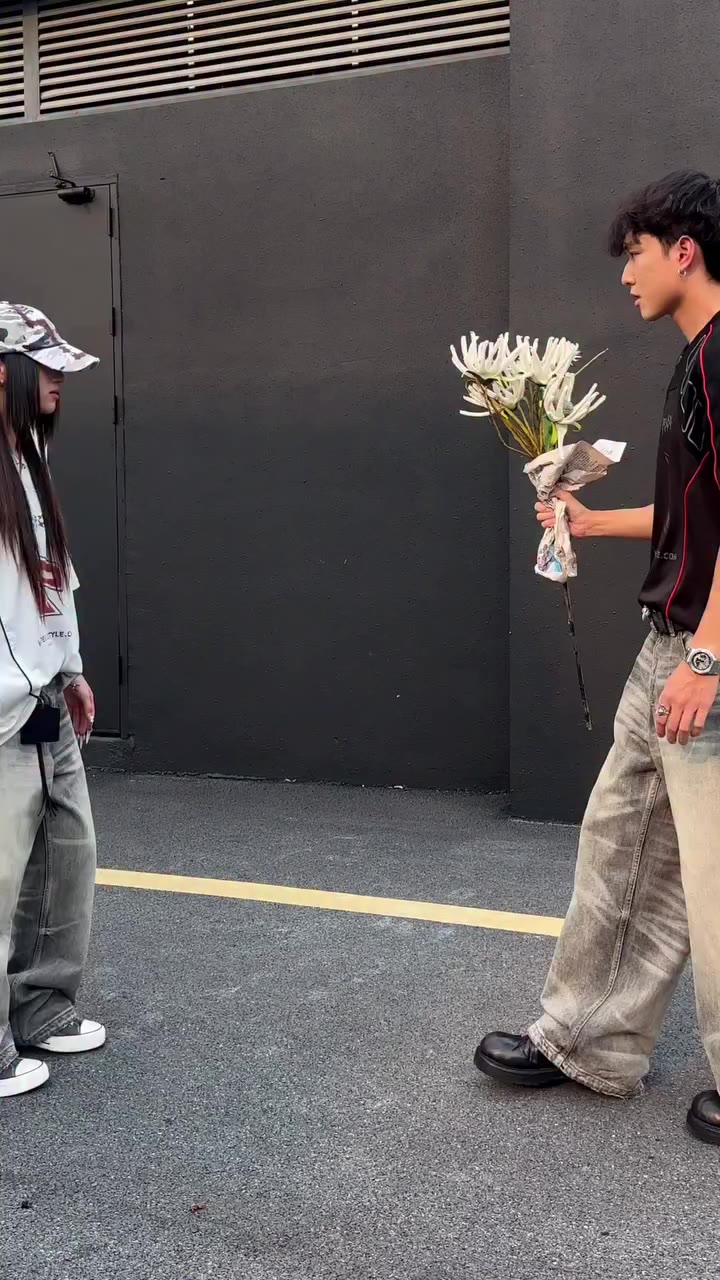 THE FLOWERS DIDN’T WORK. THE FITS DID. NOW AVAILABLE ONLINE. #peoplesense…