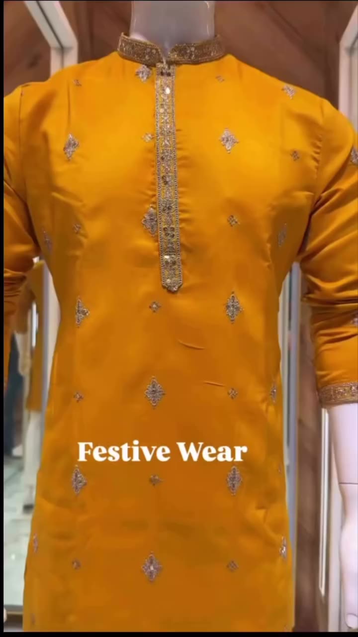 आरतीचा नाद, बाप्पाचा आशीर्वाद आणि outfit एकदम झकास! ❤️🔥 This Ganpati, keep it…