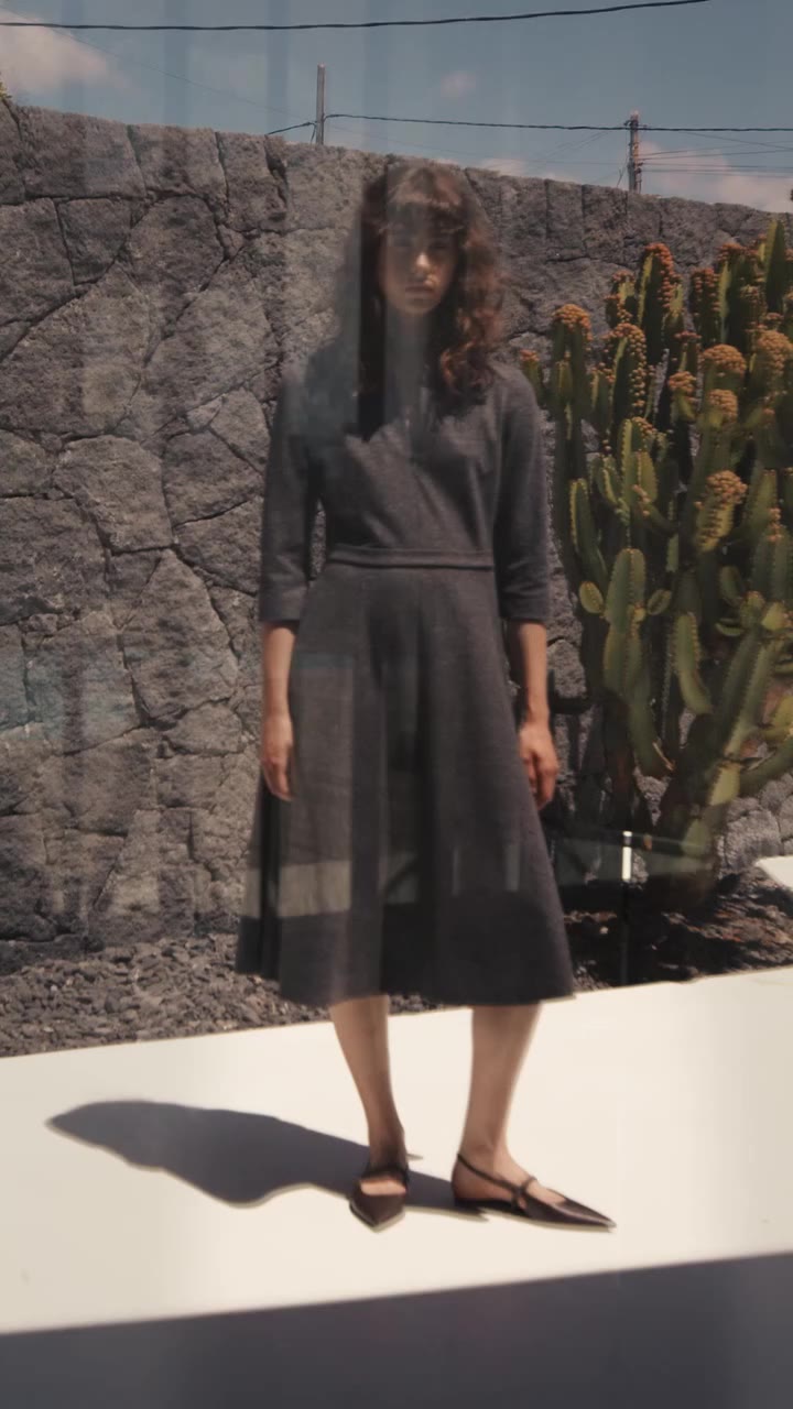 EFFORTLESS FEMININITY // There is a certain ease to the world of Luisa Cerano…