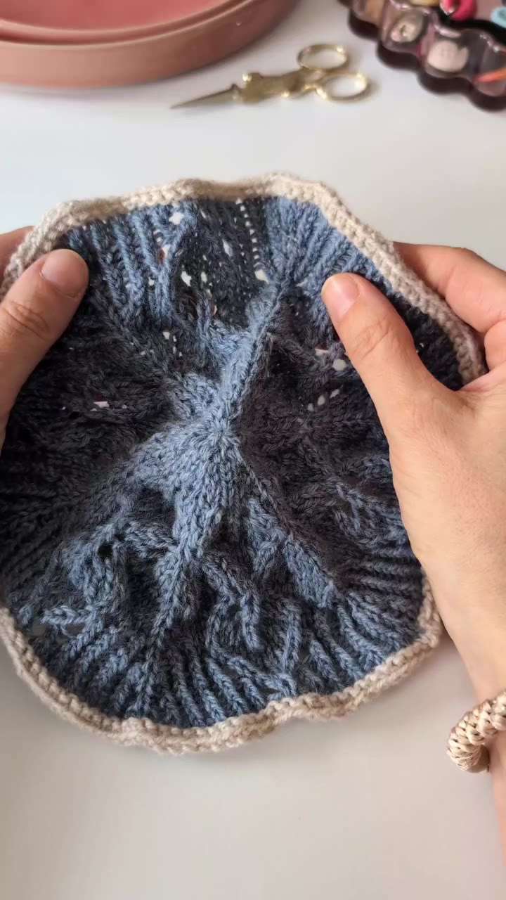 Don’t judge a knit before blocking. 🪡 This little hexagon looked pretty…