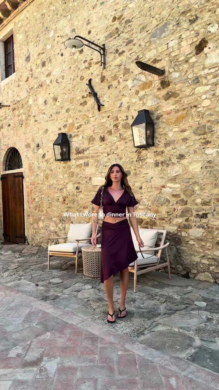 What I wore to dinner in Tuscany 🍷 #ootd #pinterestoutfit #burgundy…