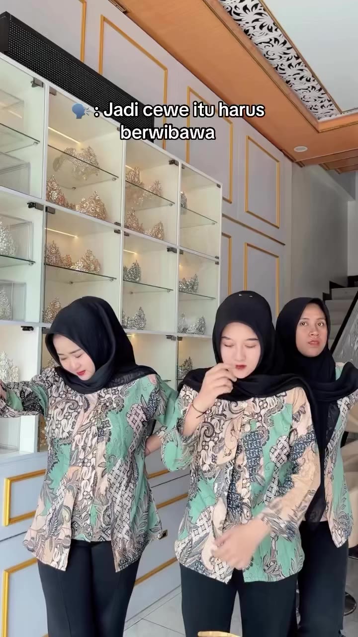 Siger sunda ready diberbagai model & warna pastinya berbahan premium dan juga…