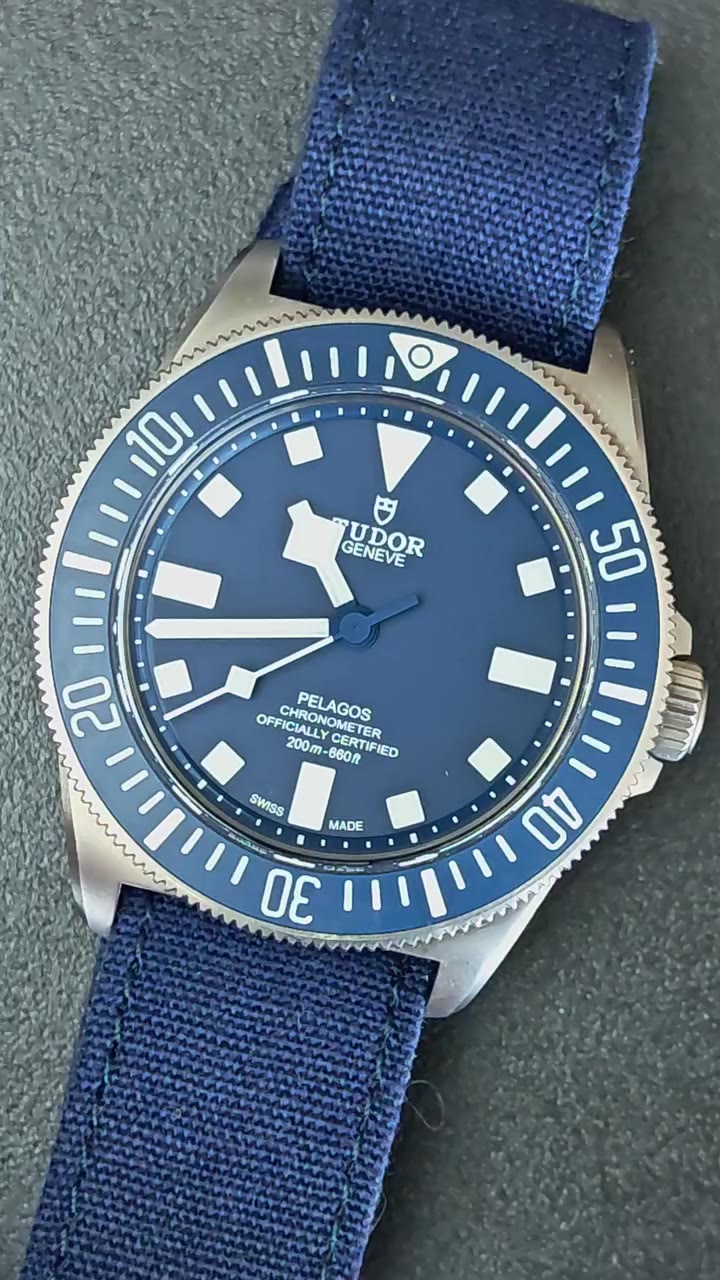 Couldn't think of a better song to go with this combo! Blue on Blue this…