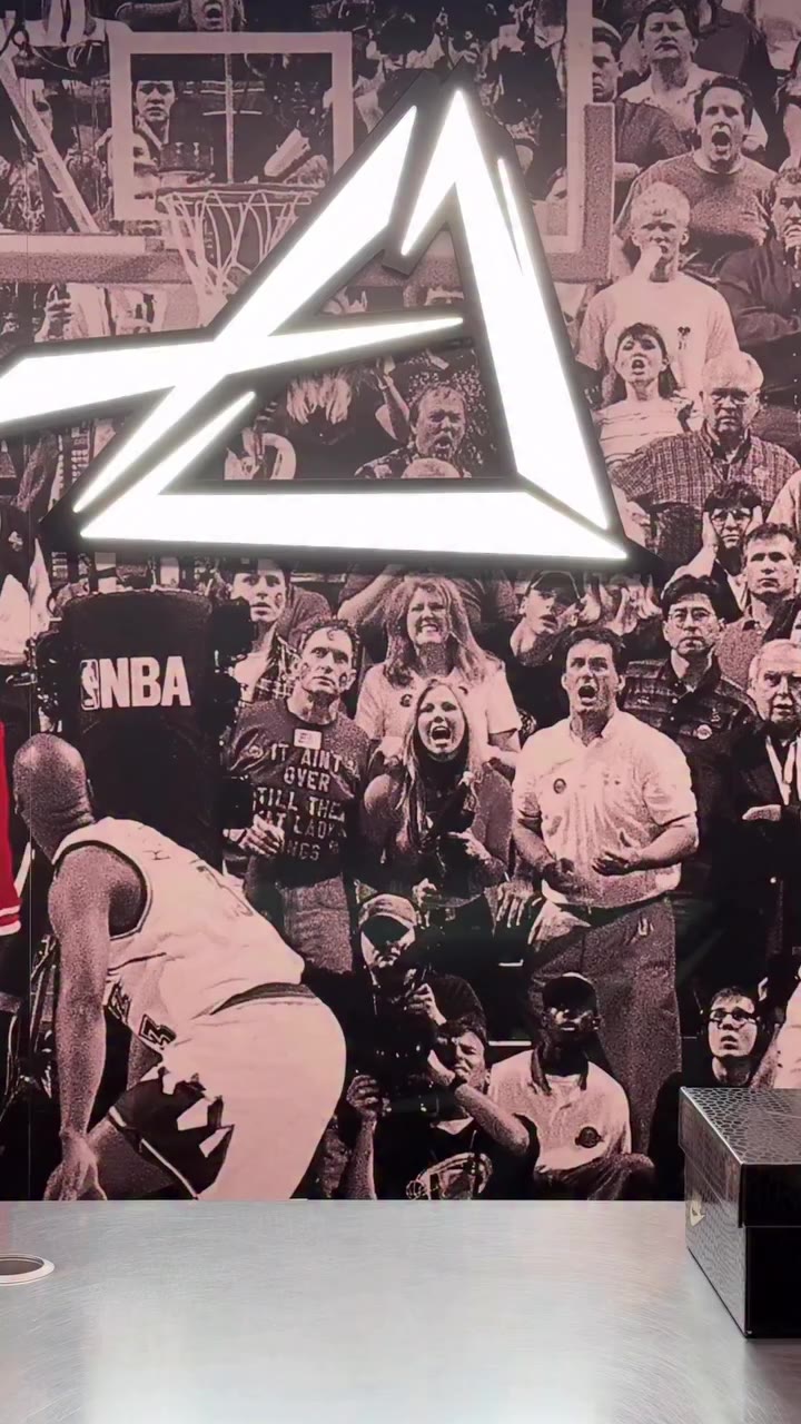 🐍 KOBE × BARÇA 🏀 🇮🇹Basketball legacy incontra la cultura del Barça. La…