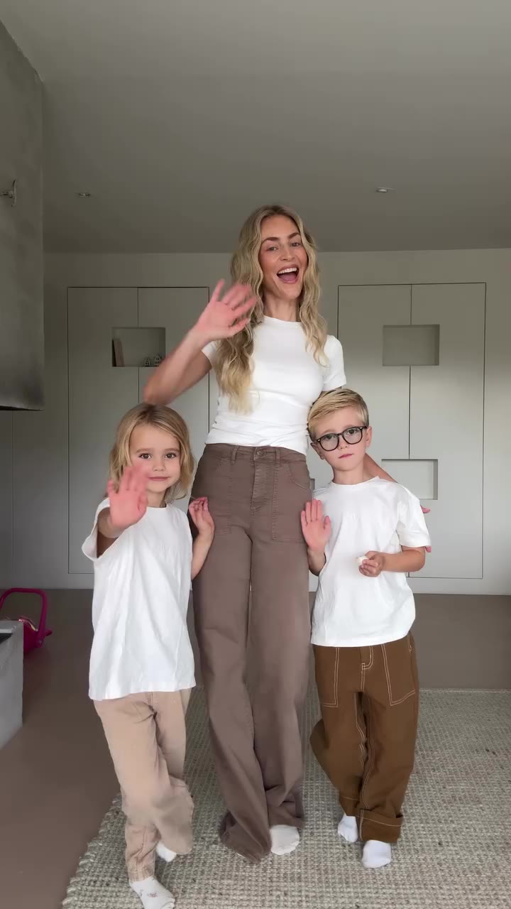 Weekends are for matching with your besties 🤎🥹✌🏽 Me: Top + pants…