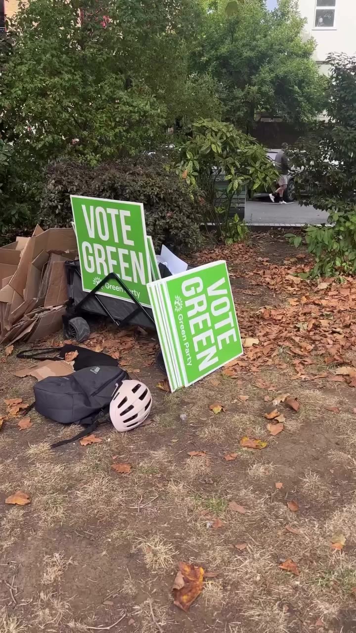 VOTE GREEN on Thursday 8th October