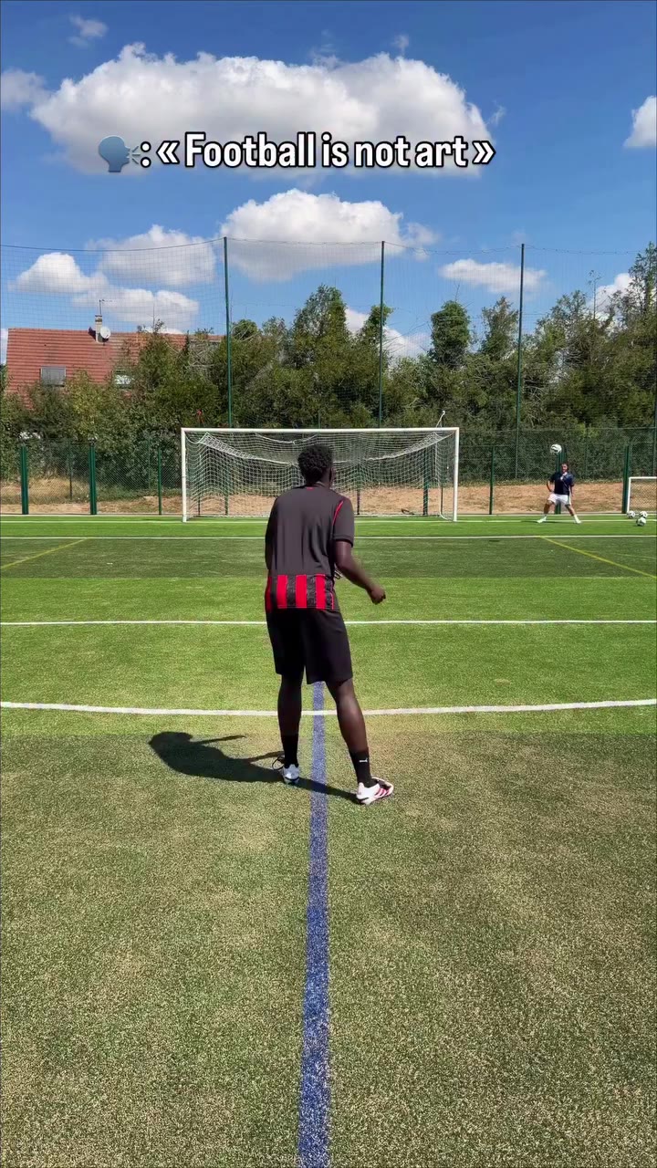 Follow me for more 🎭😮‍💨 #football #soccer #skills #pourtoi