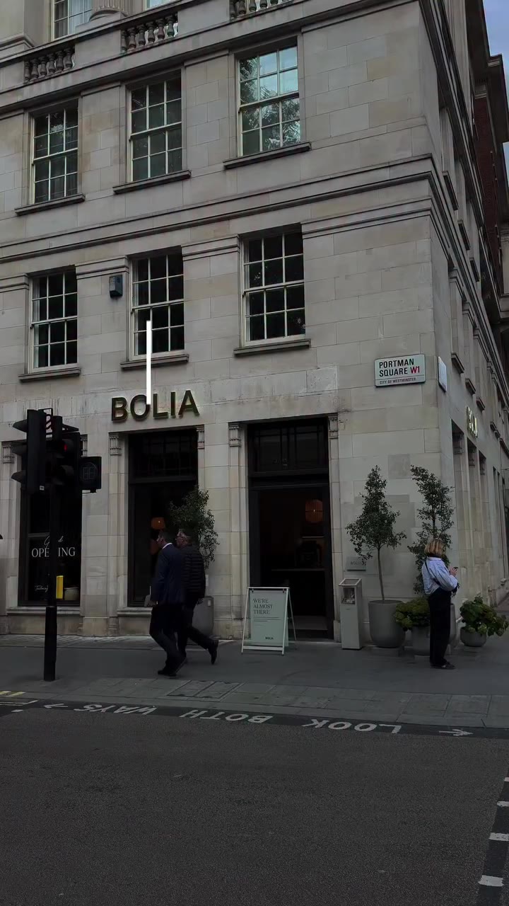 LONDON, WE’RE HERE 🇬🇧🤎 We’ve officially opened the doors to our second…