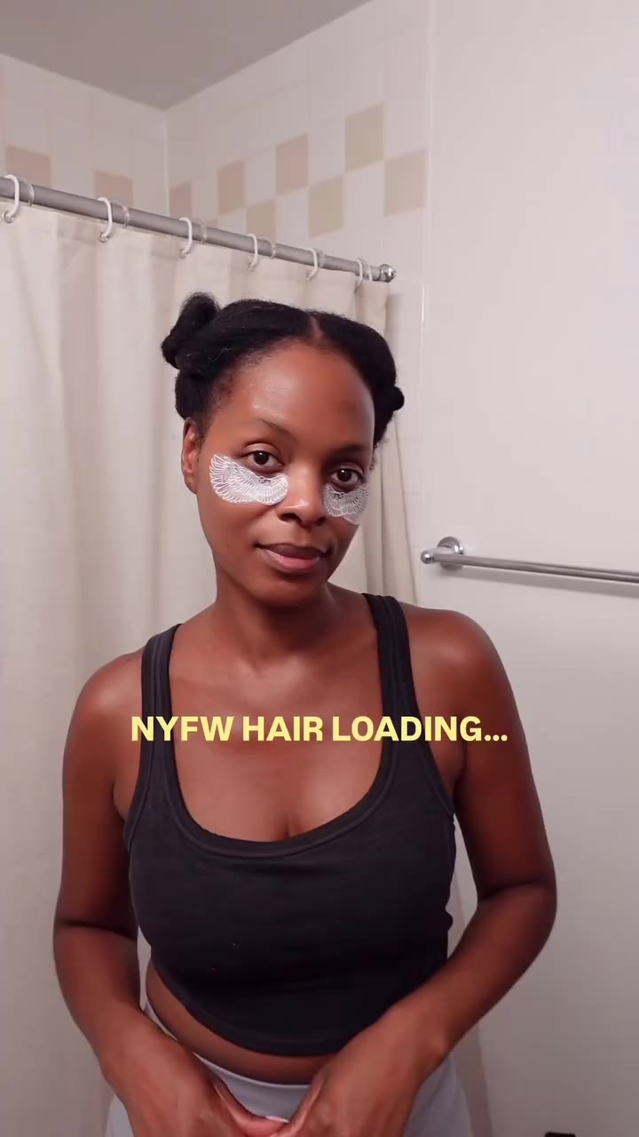 New hair. Who dis? 💅 Never met a Bantu knot I did not love! 🤎 What do you…