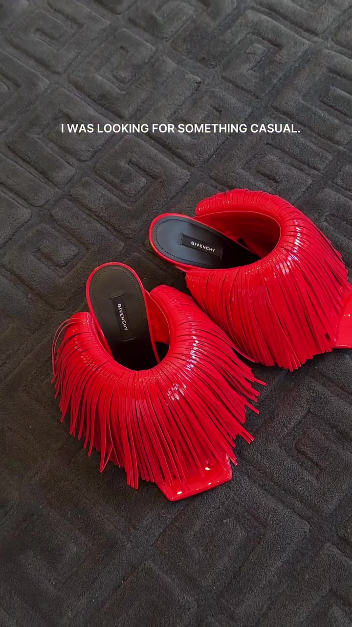 Givenchy 🔥WTF IS MINIMALISM? #shoeaddicts