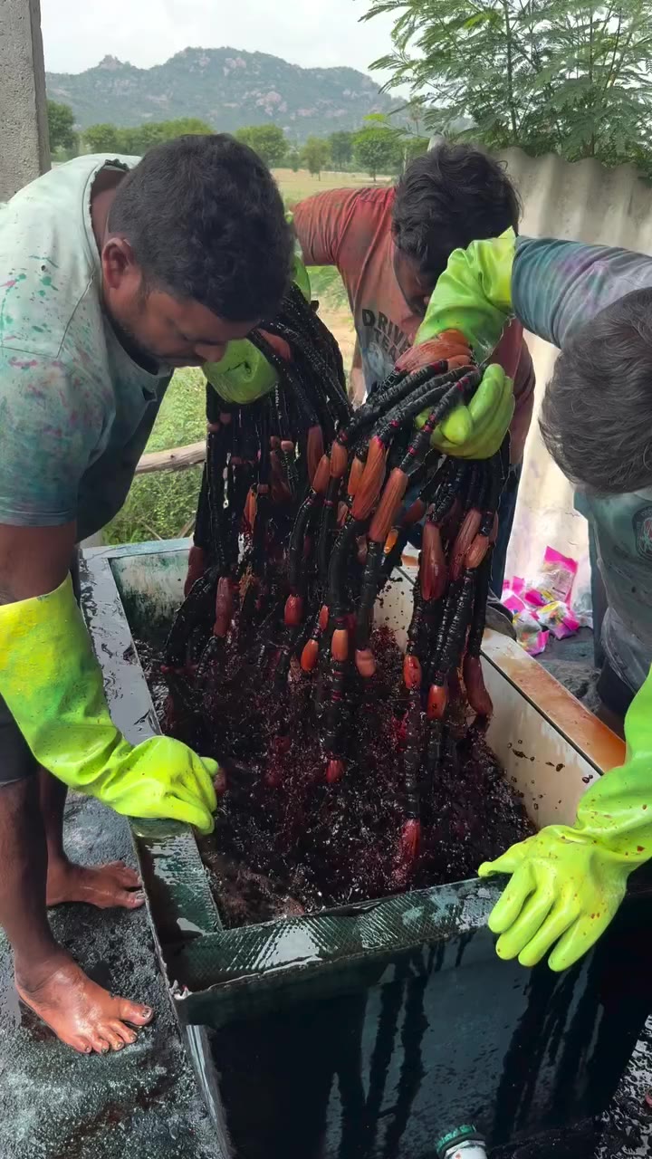 Can a dye bath be more immersive, more passionate and more serene at the same…