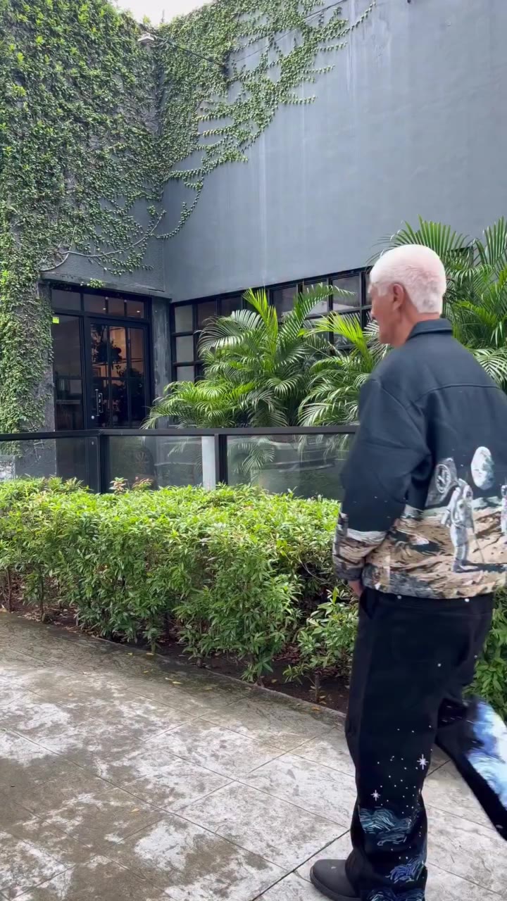 @vescartes #streetwear #fashion #gramps #ootd