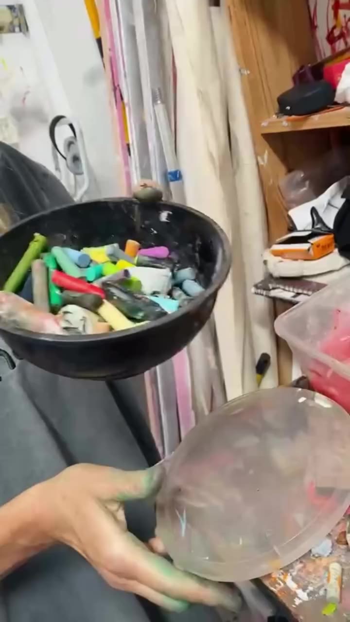✨RATS NEST ! > colour diving and ruining my nails. Studio Assistant for…