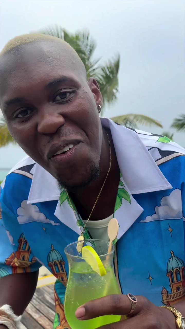 Island OOTD🏝️ FT @galxboy_sa #maldives #fyp #ootd #fashion #islandvibes