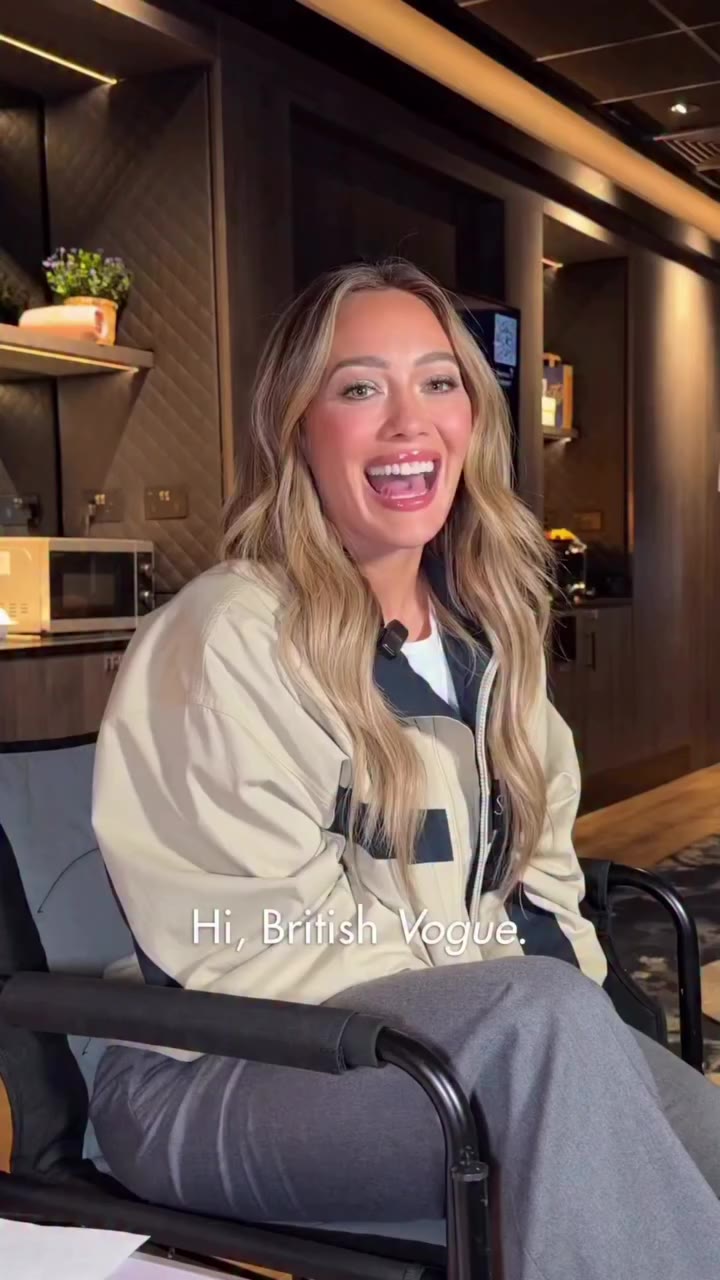 ⭐️ @hilaryduff reveals to @britishvogue who the true diva is on tour!!! ⭐️ get…