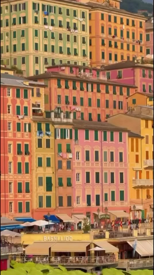The beauty and aura of Italy is truly unmatched. 🇮🇹 From places like…