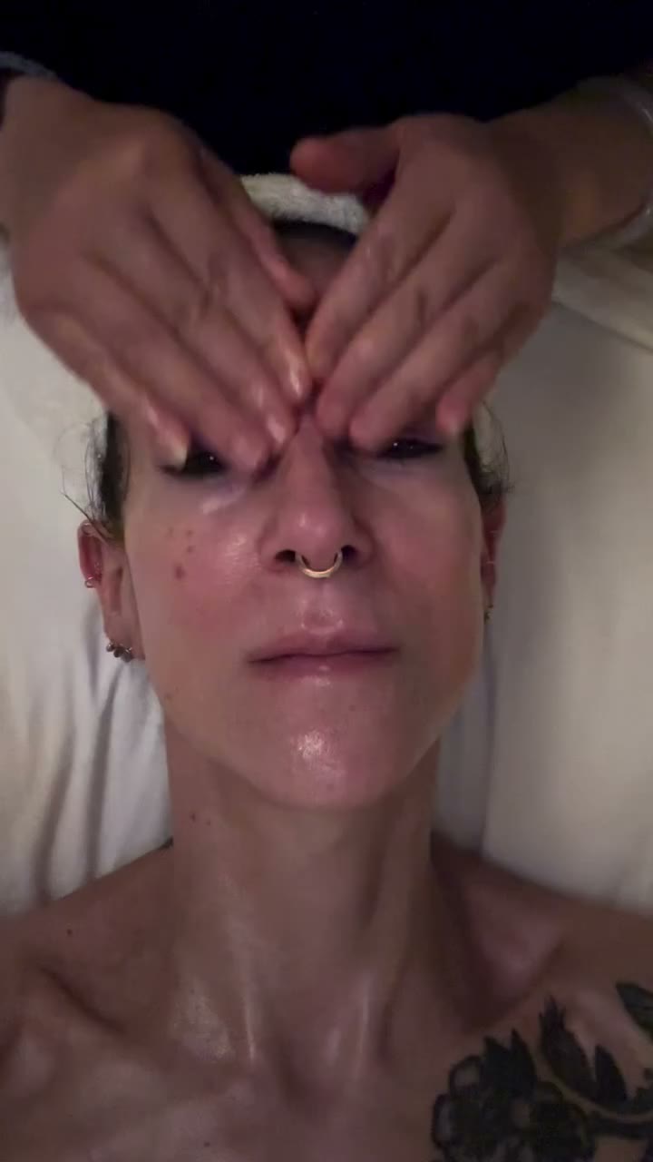 treated myself to a little pre #emmys #facial #selfcarematters…
