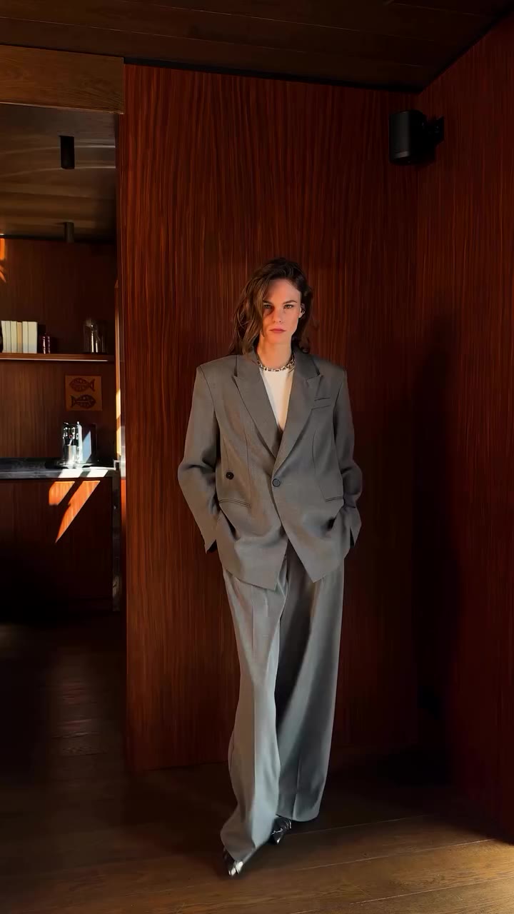 THE OFFICE ESSENTIAL // Same blazer, different presence. Ready for the next…