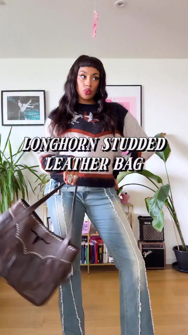 Y’all are loving our new Longhorn western bag, shall we do more in brown? 🌵…