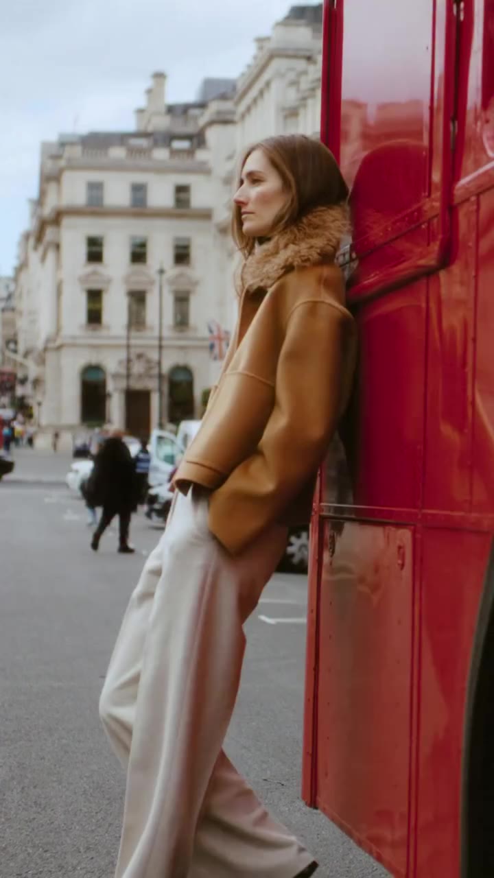 London icons. For this collection we continue our celebration of London, the…