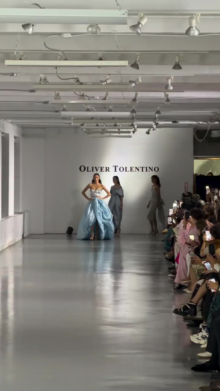 OLIVER TOLENTINO | NYFW SS27 ✨🗽 A celebration of elegance, movement, and…