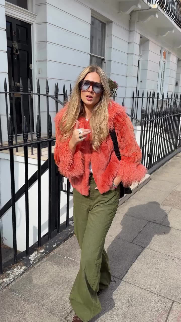 Gotta love a good pair of jeans Comment ‘shop’ and I’ll send you the links 💚…