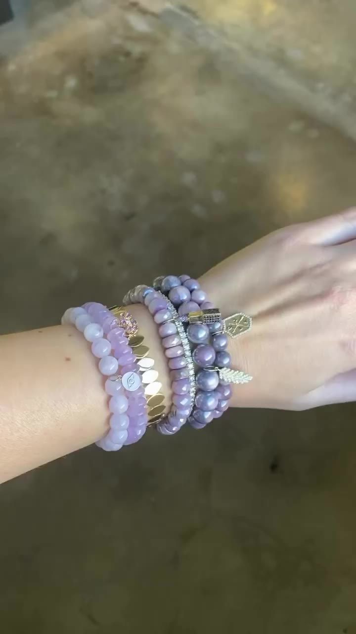 Sunday stack, in the softest shades of lavender. 💜 #sydneyevan #finejewelry…