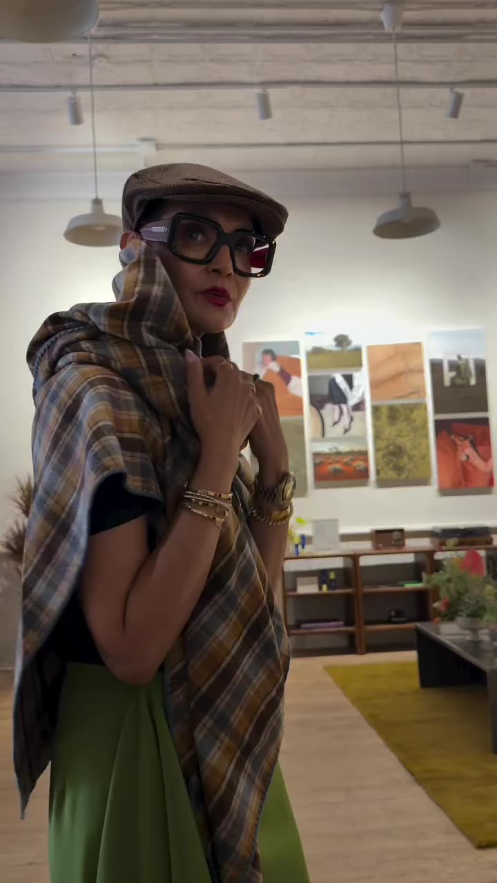 Fit check with @roz_creativestylist from Apartment 3A. ROMY in New York for…