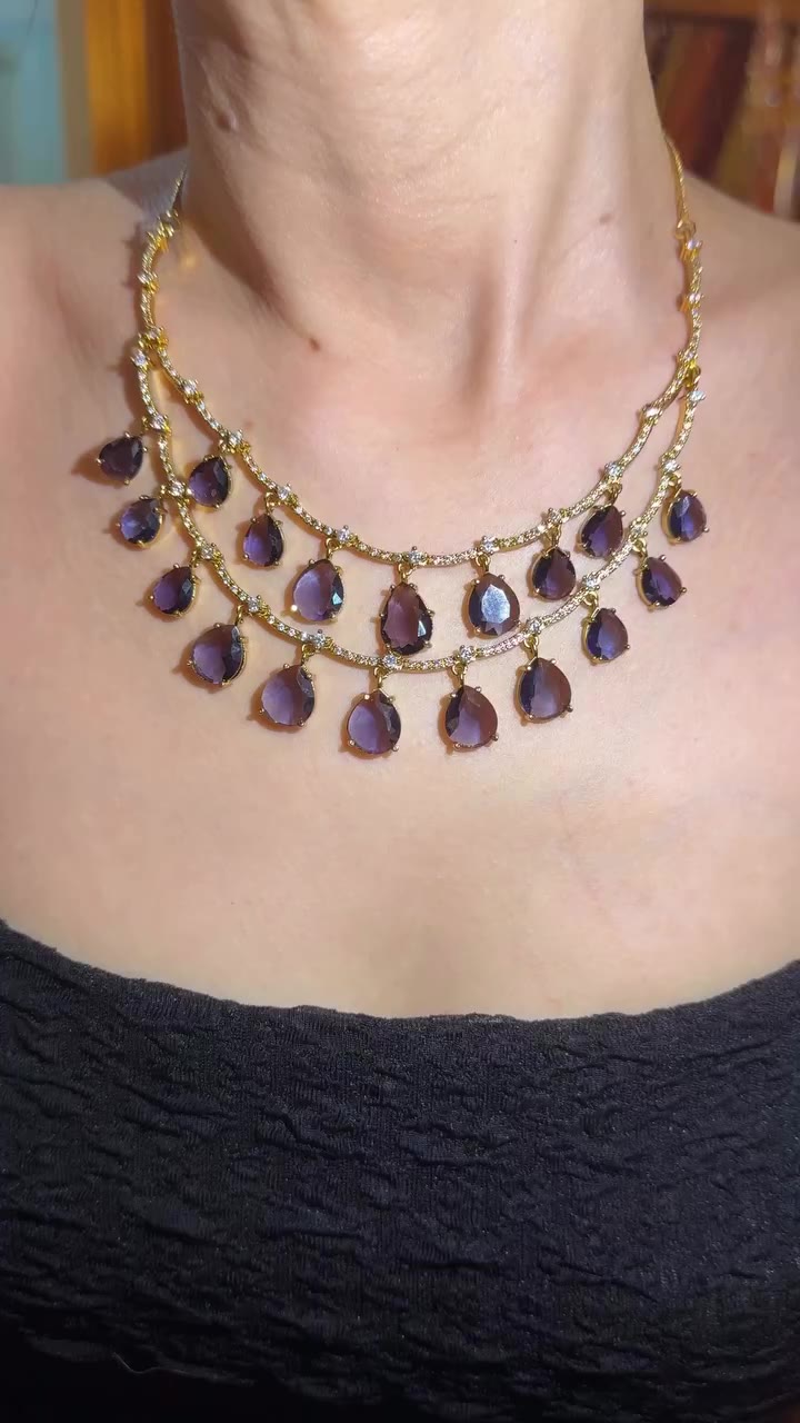A garden, set in stone. Discover our Ready-to-Wear Bijoux Collection.