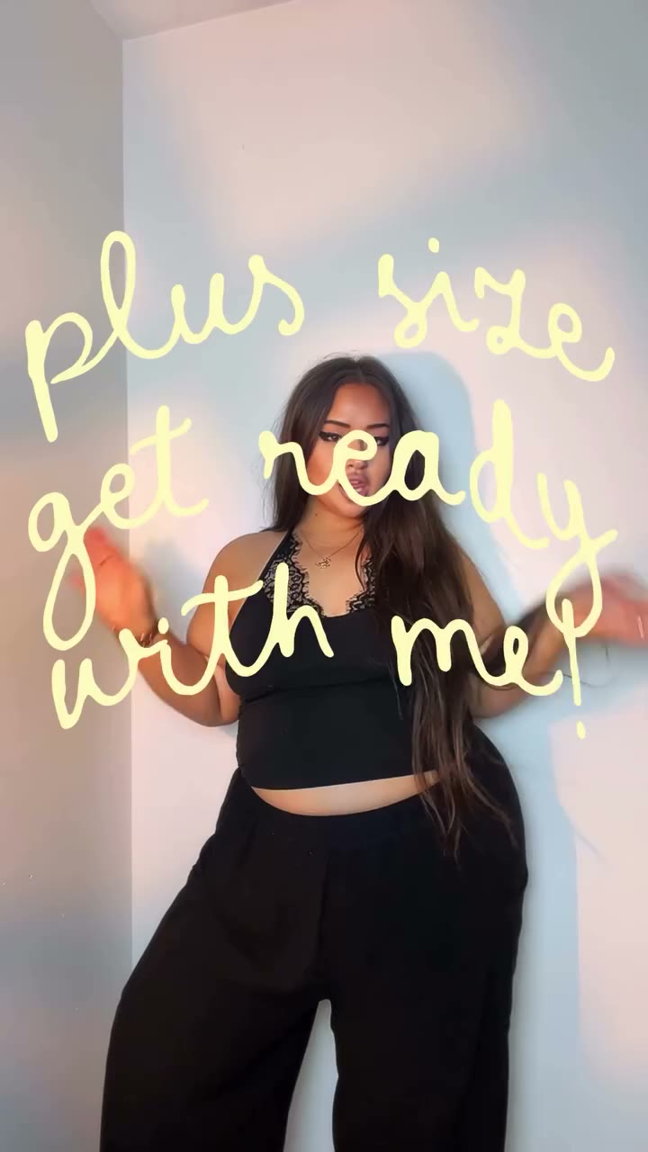 @FashionNovaCurve 🍇 not everything is going to fit perfectly when you’re…