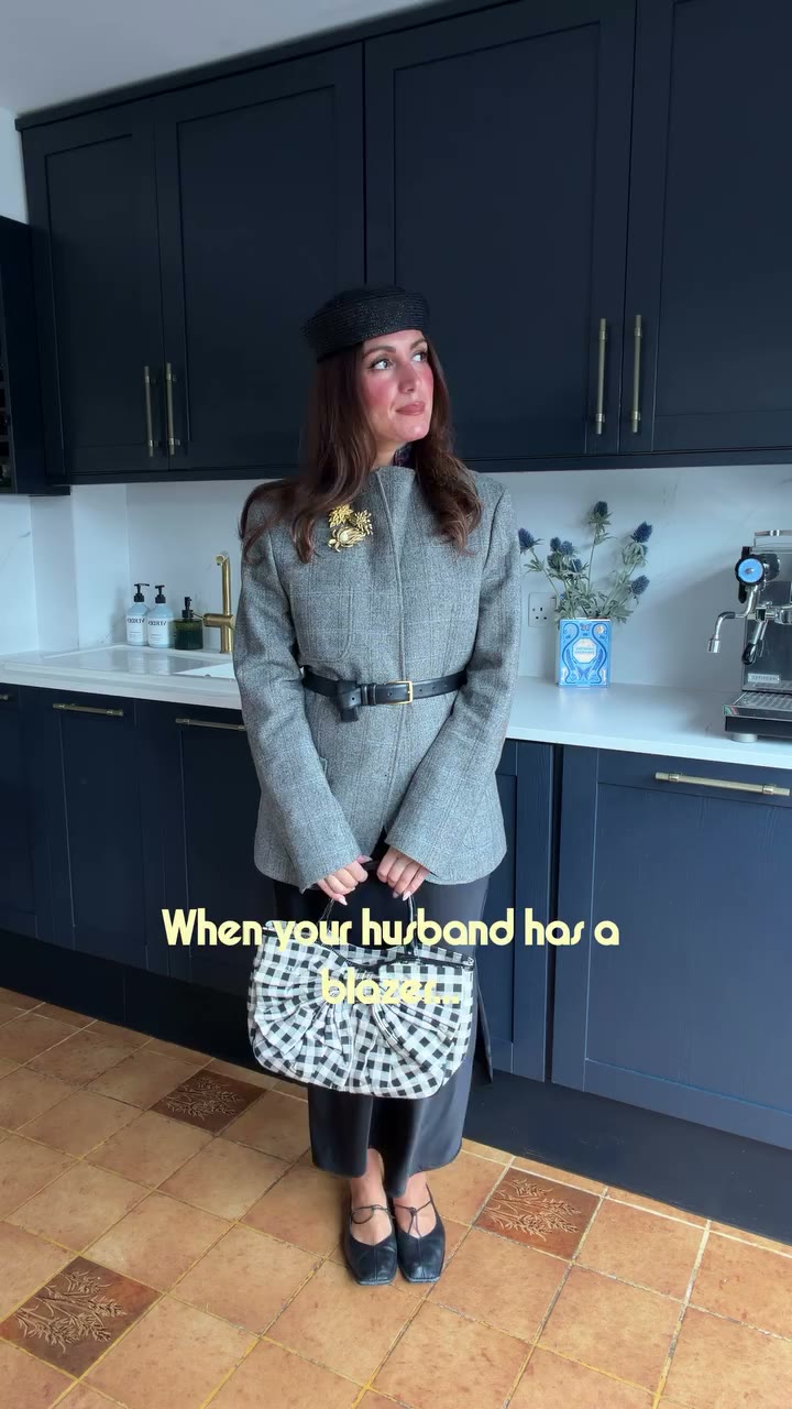 We love a blazer in the Crawford household, so obviously it only seemed right…
